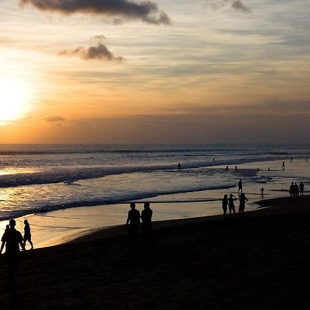 Reddoorz @ Arjuna Double Six Seminyak  Ngoại thất bức ảnh