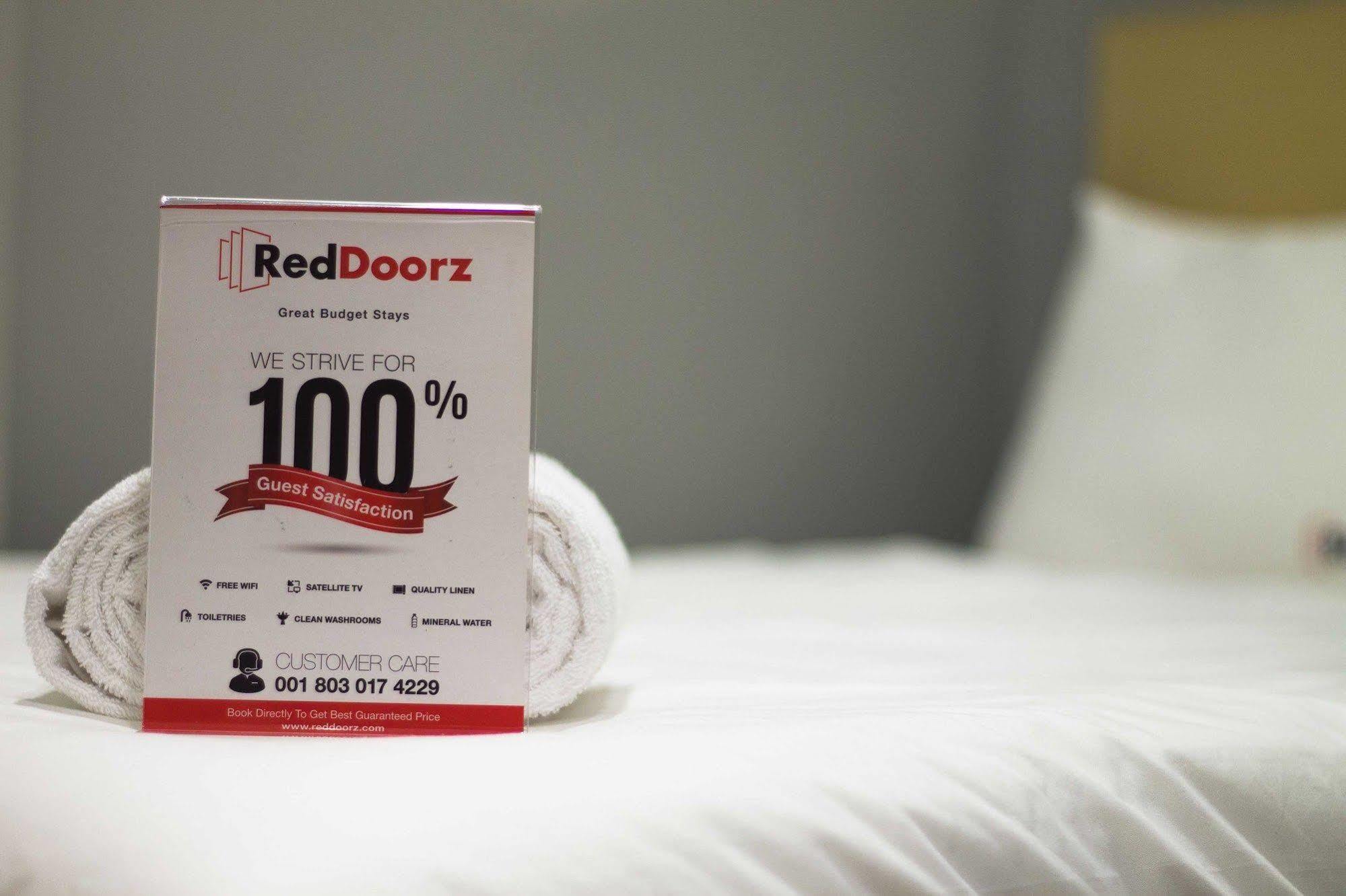 Reddoorz @ Arjuna Double Six Seminyak  Ngoại thất bức ảnh