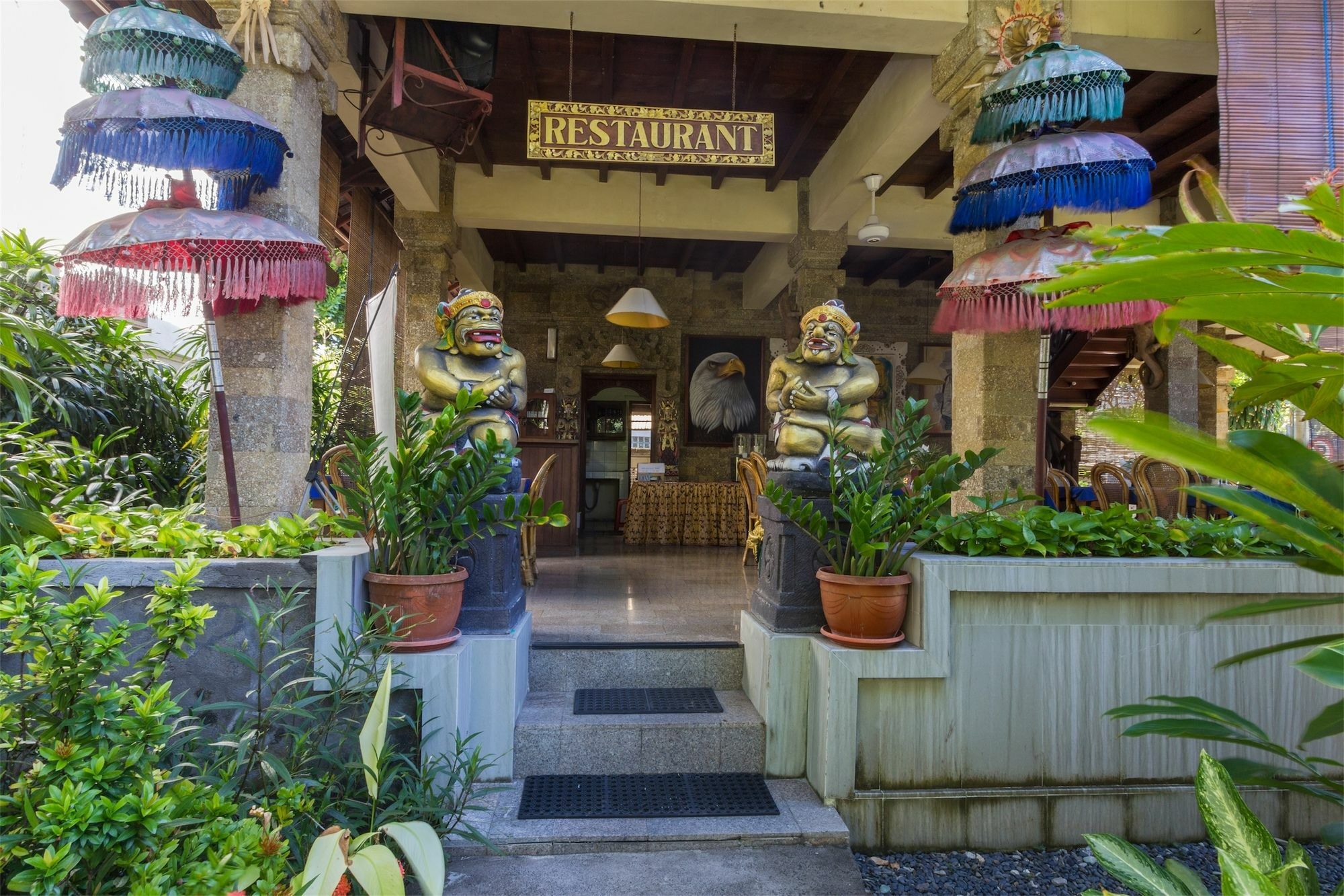 Reddoorz @ Arjuna Double Six Seminyak  Ngoại thất bức ảnh