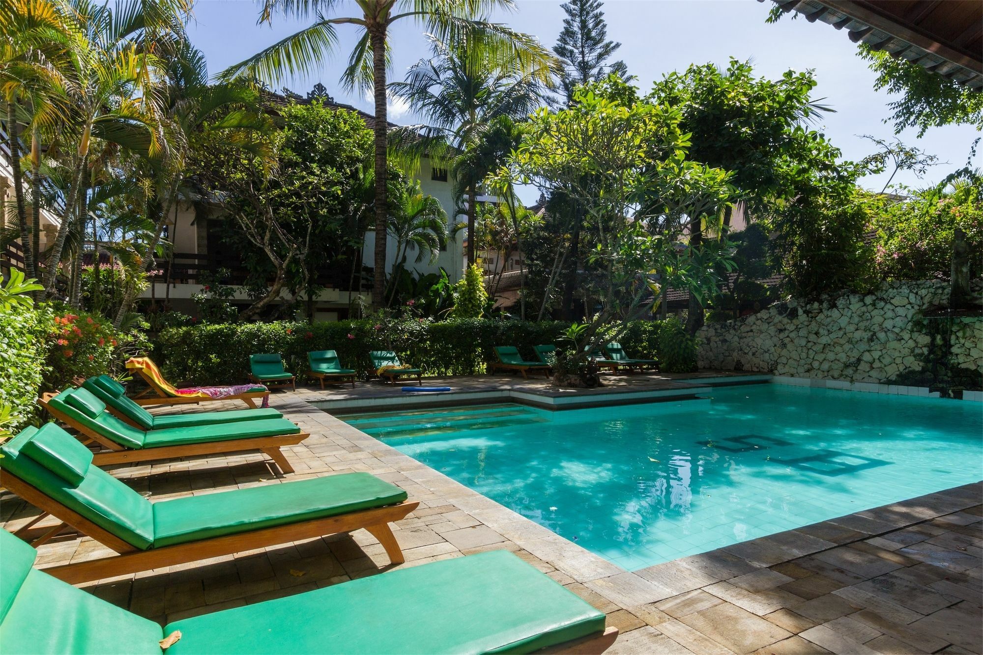 Reddoorz @ Arjuna Double Six Seminyak  Ngoại thất bức ảnh